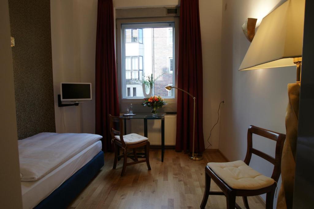Hotel Stern Dusseldorf Ruang foto